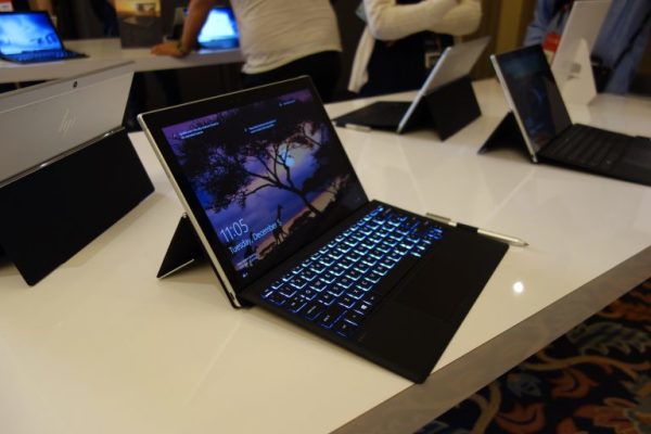 惠普骁龙835笔记本Envy x2上手体验:续航更持久的Surface?